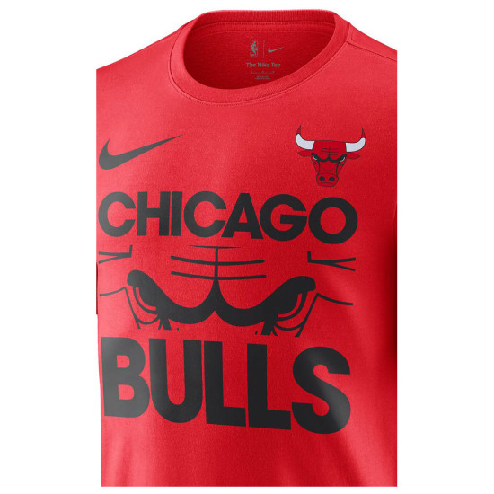 Nike Ανδρική κοντομάνικη μπλούζα Chicago Bulls Courtside Tee Nike Ανδρική κοντομάνικη μπλούζα Chicago Bulls Courtside Tee